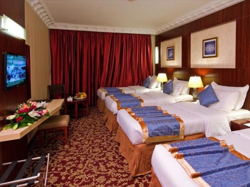 18 Nights 4 Star Easter Umrah Package, UmrahHajTour
